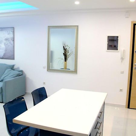 Thiseos 319. Beautiful Apartments Near The Cultural Center Of The Capital. Athens Luaran gambar
